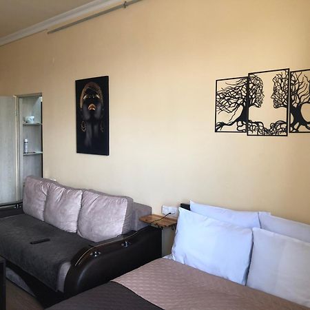 Cosy flat in the city centre Yerevan Exterior photo