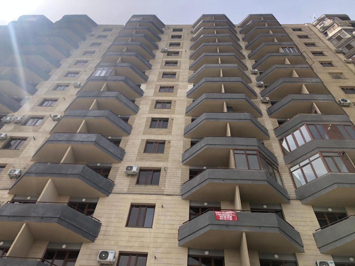 Cosy flat in the city centre Yerevan Exterior photo