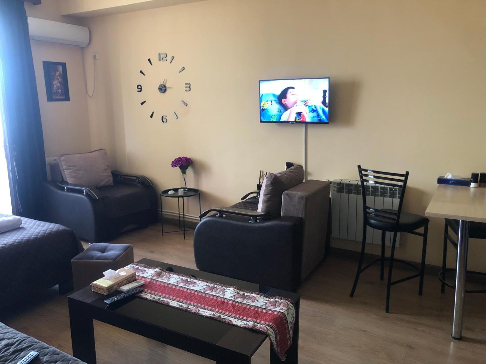 Cosy flat in the city centre Yerevan Exterior photo